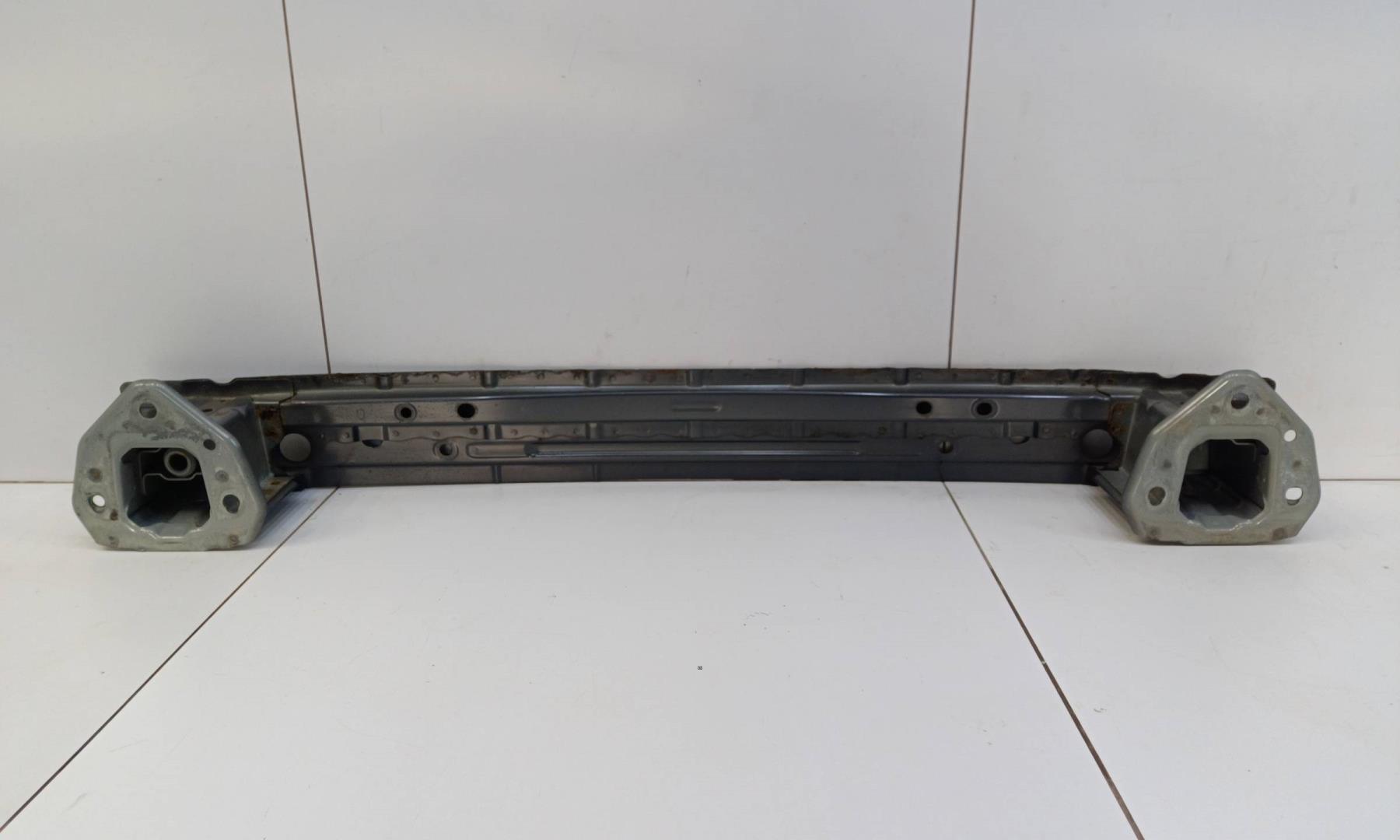 Усилитель заднего бампера