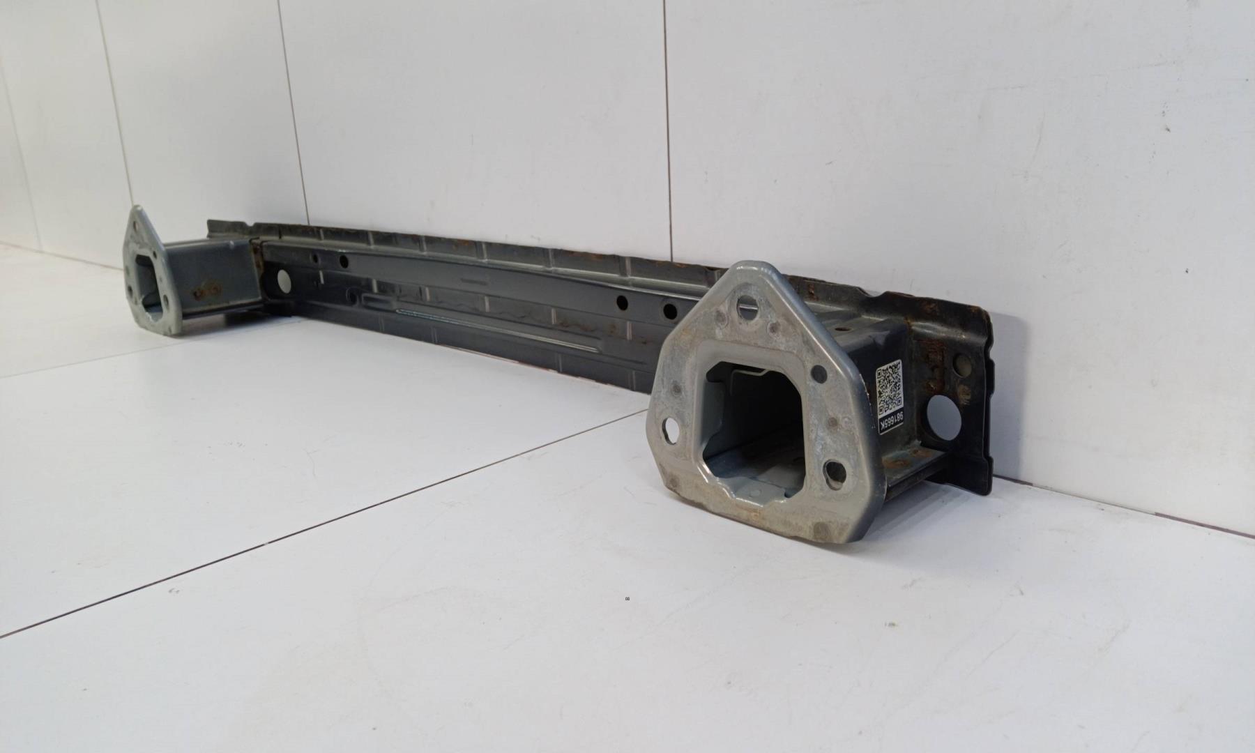 Усилитель заднего бампера