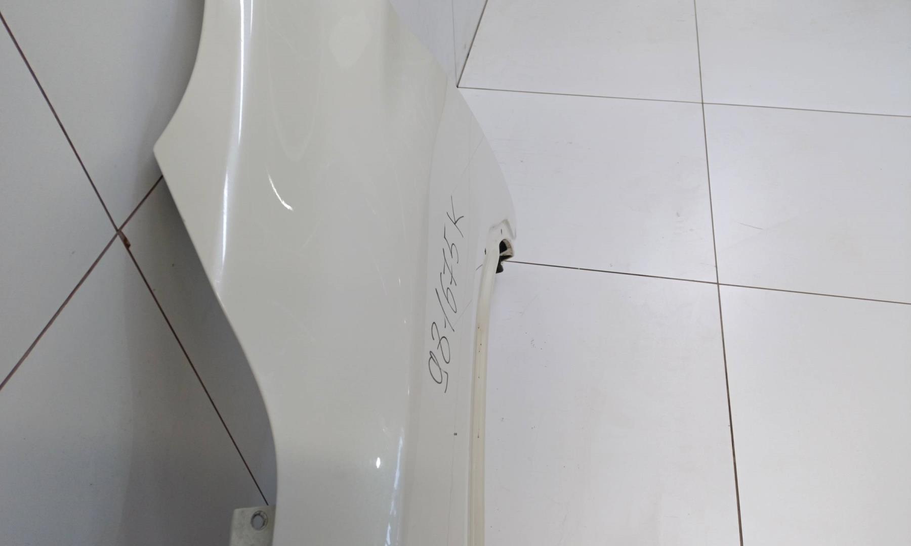 Крыло переднее левое