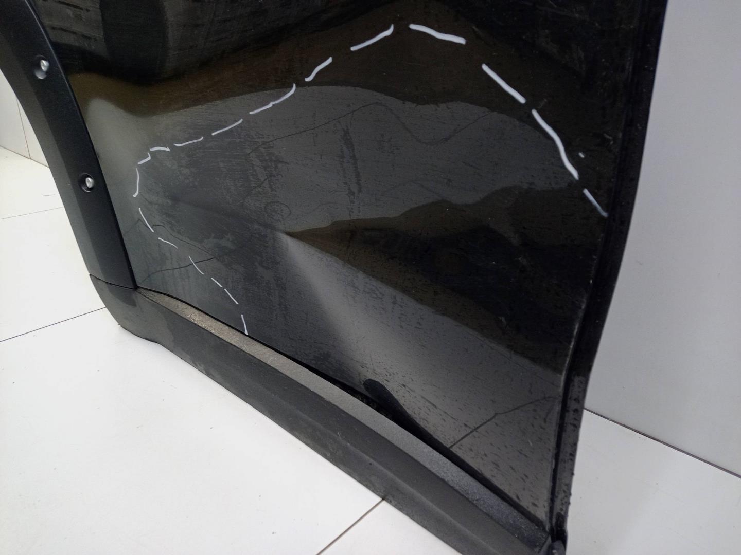 Дверь задняя правая