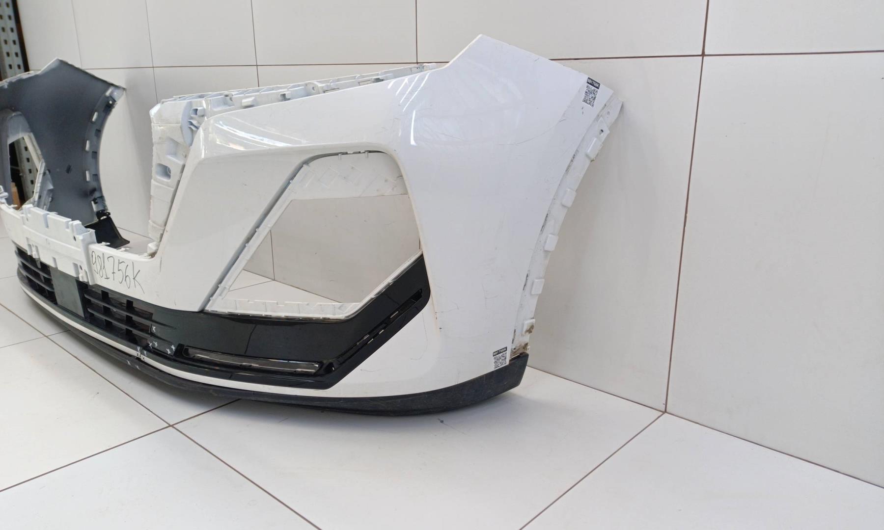 Бампер передний