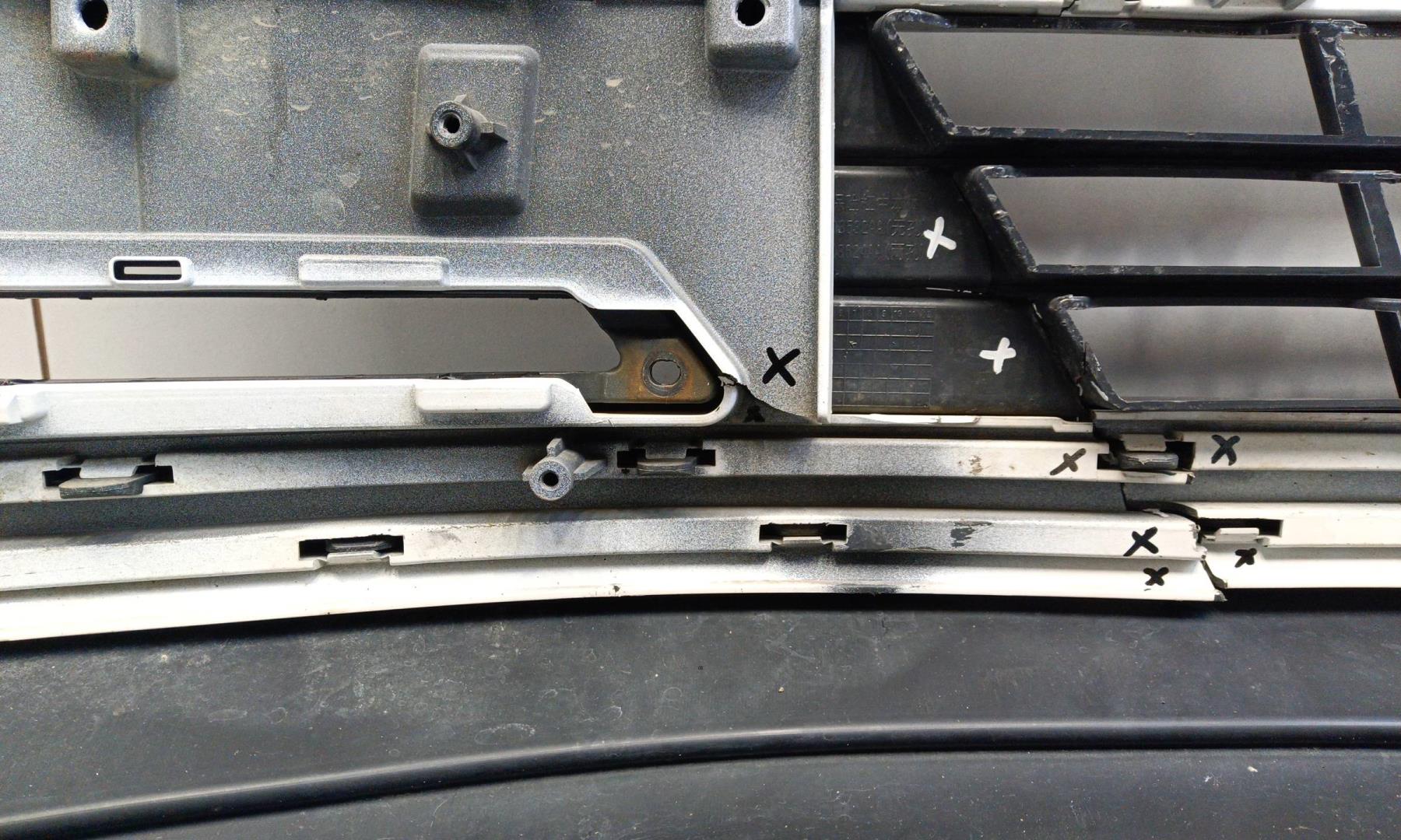 Бампер передний