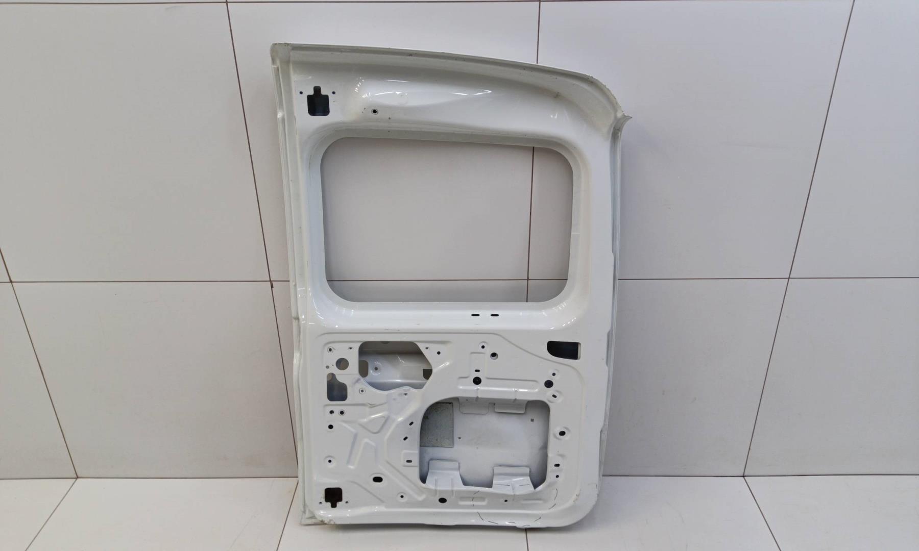 Дверь задняя левая