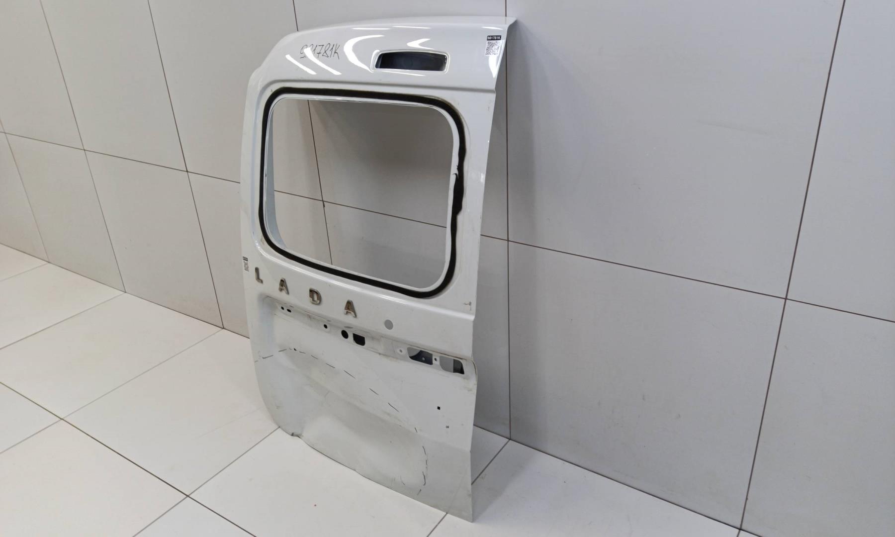 Дверь задняя левая