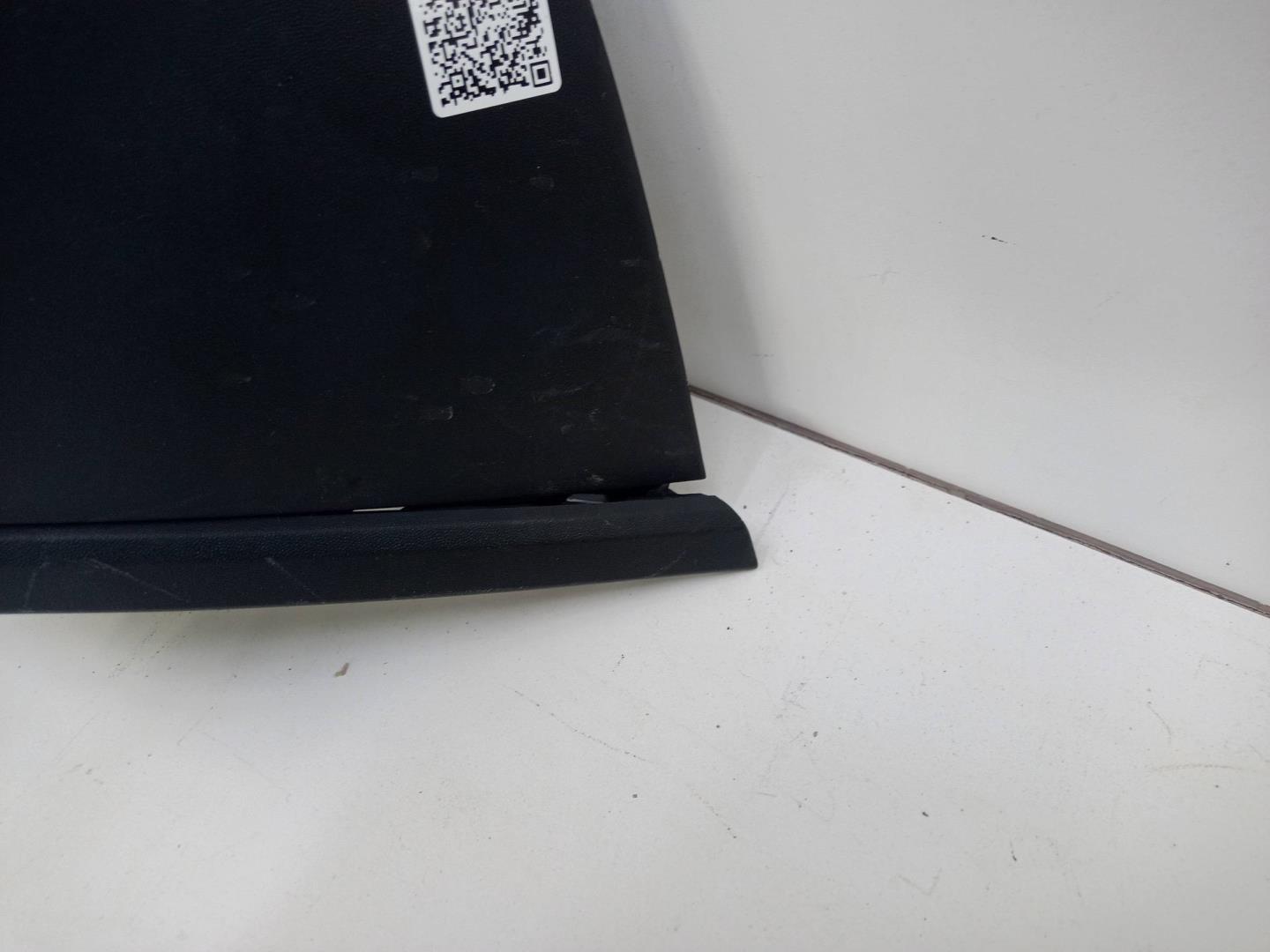 Накладка переднего крыла правого