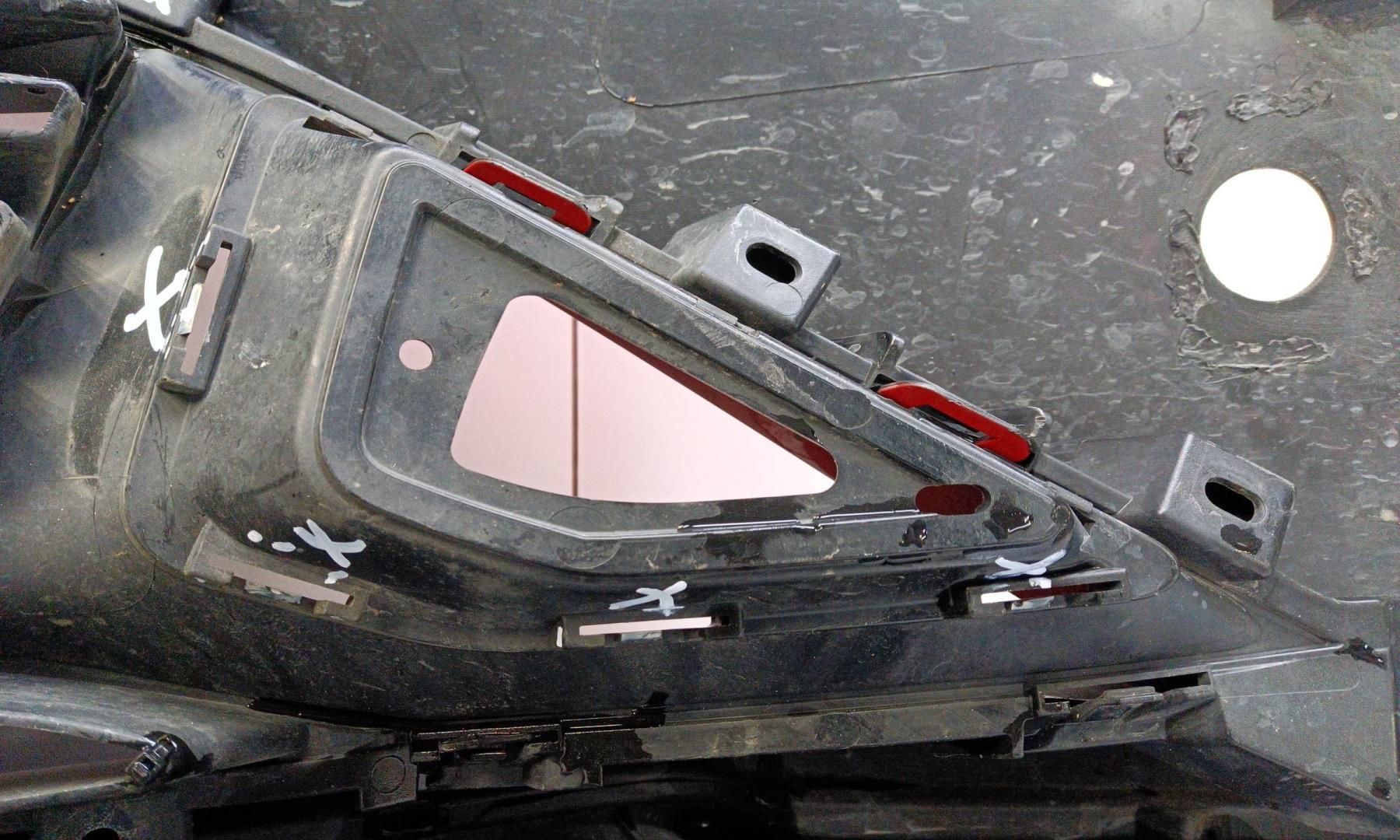 Бампер передний