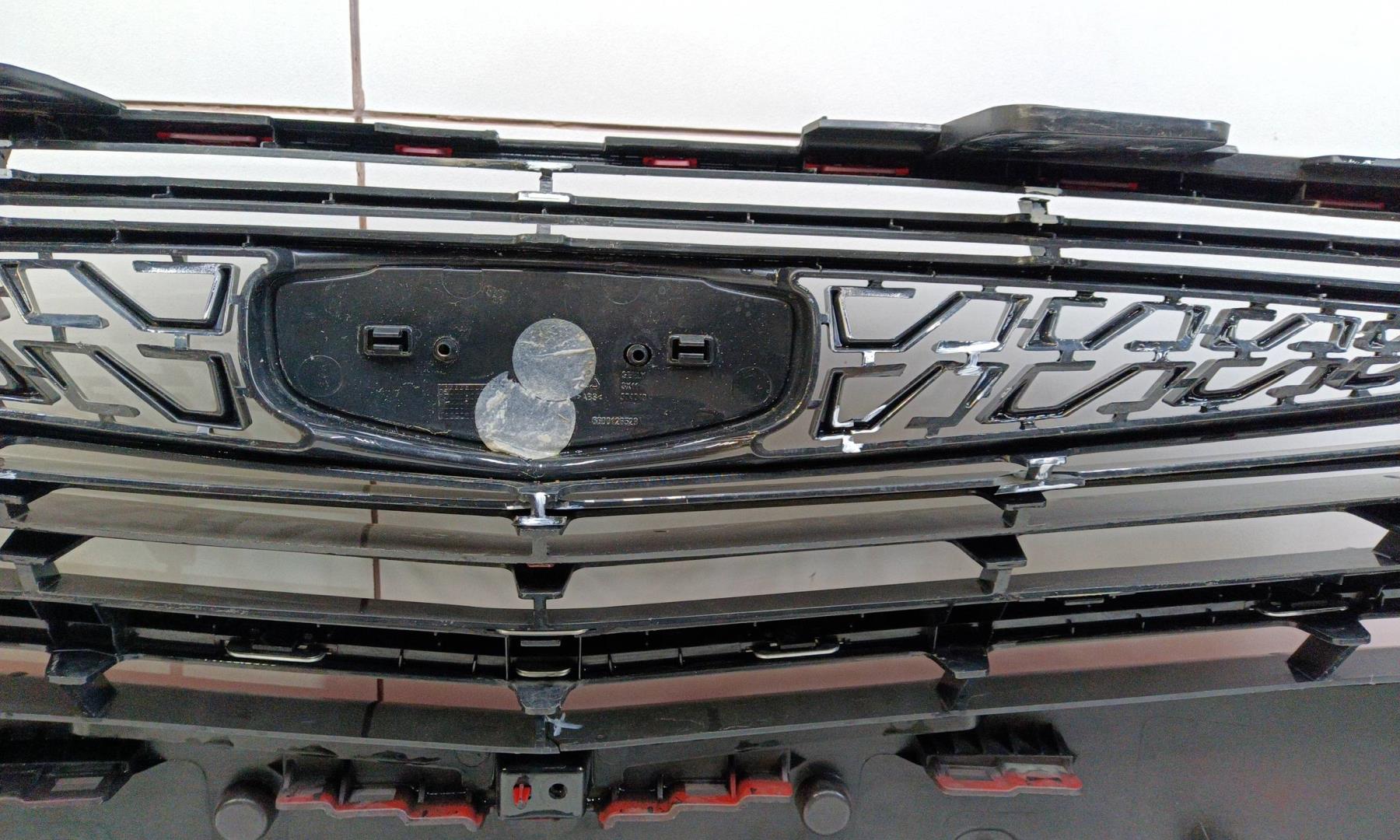 Бампер передний