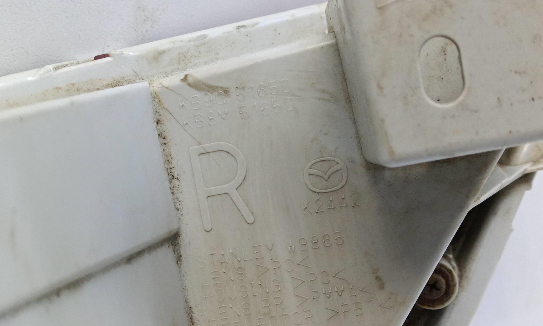 Фонарь задний в бампер правый