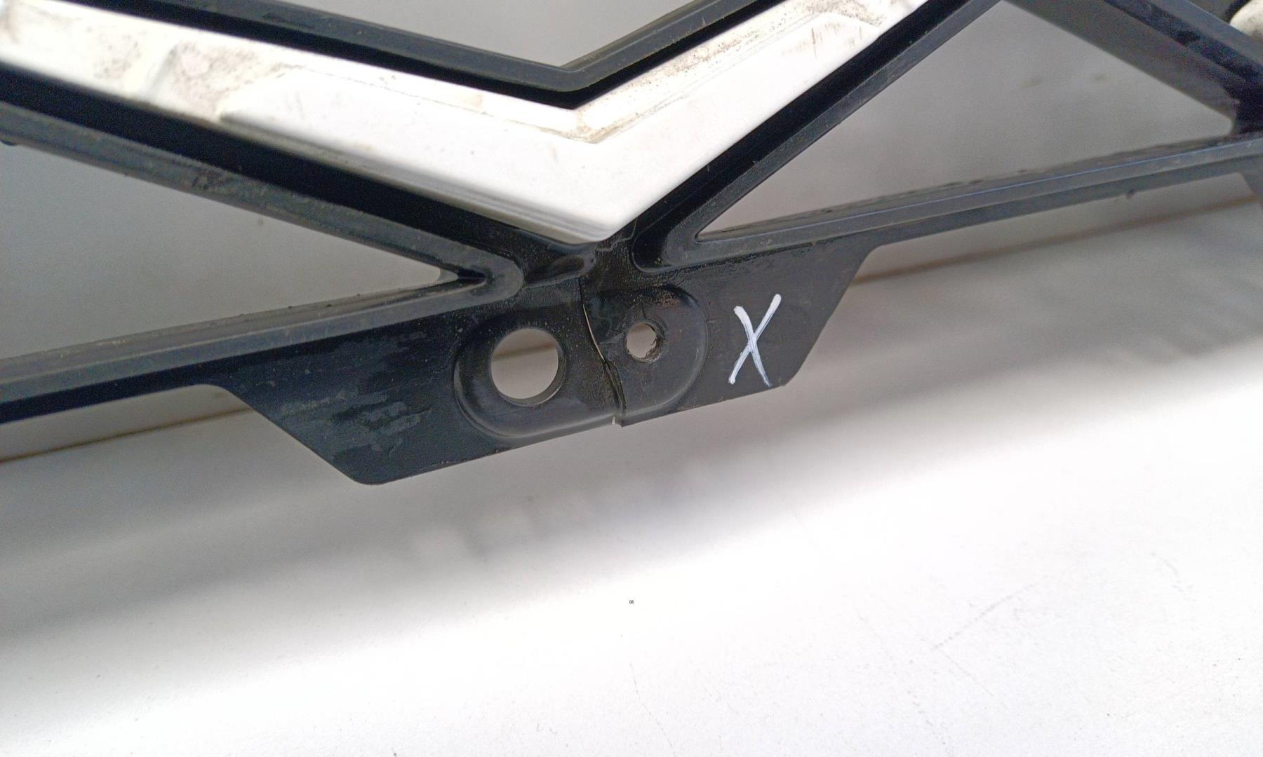 Решетка радиатора