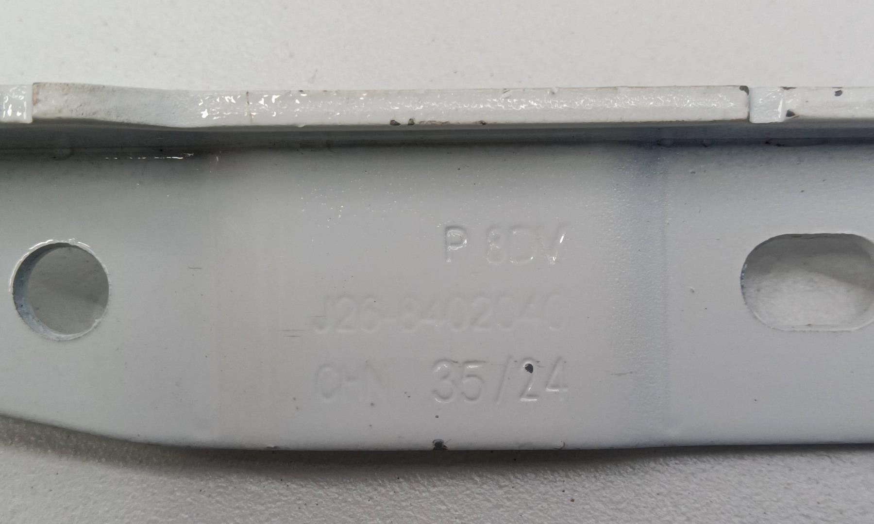 Петля капота левая