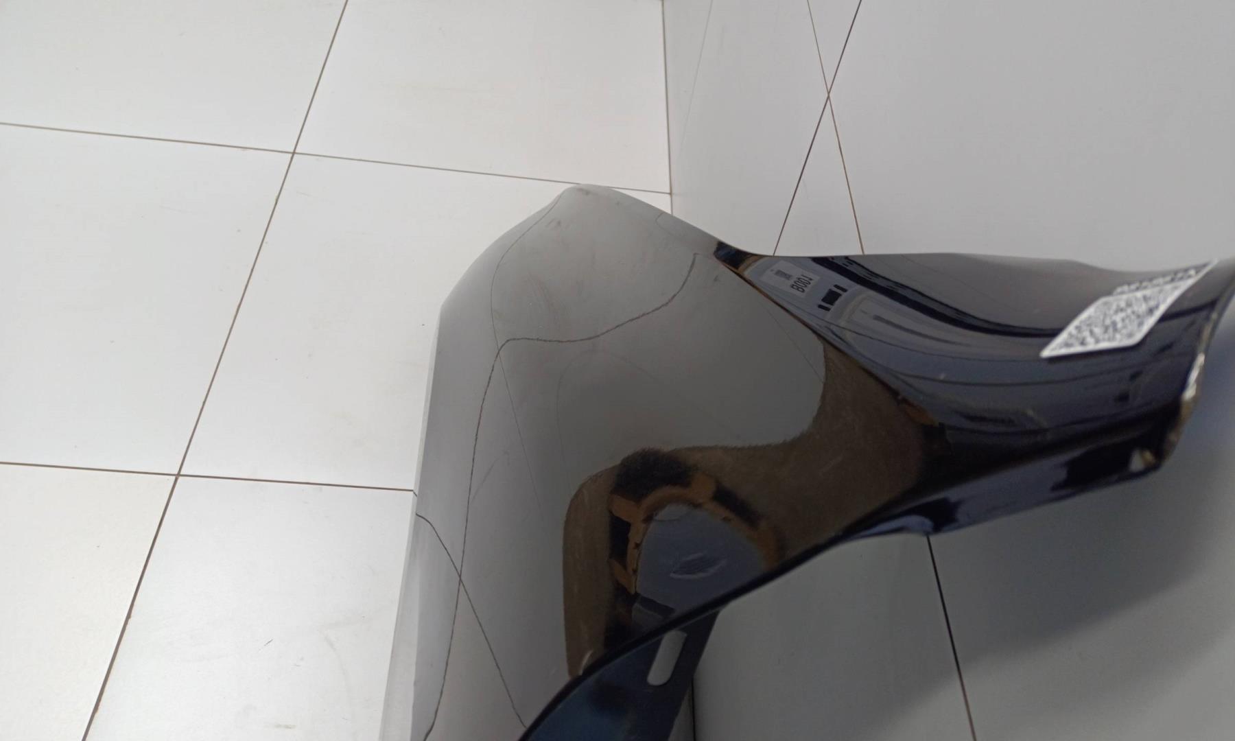 Крыло переднее левое