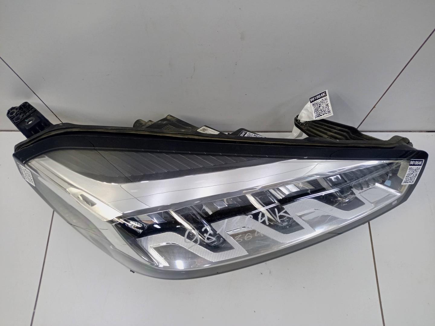 Фара правая