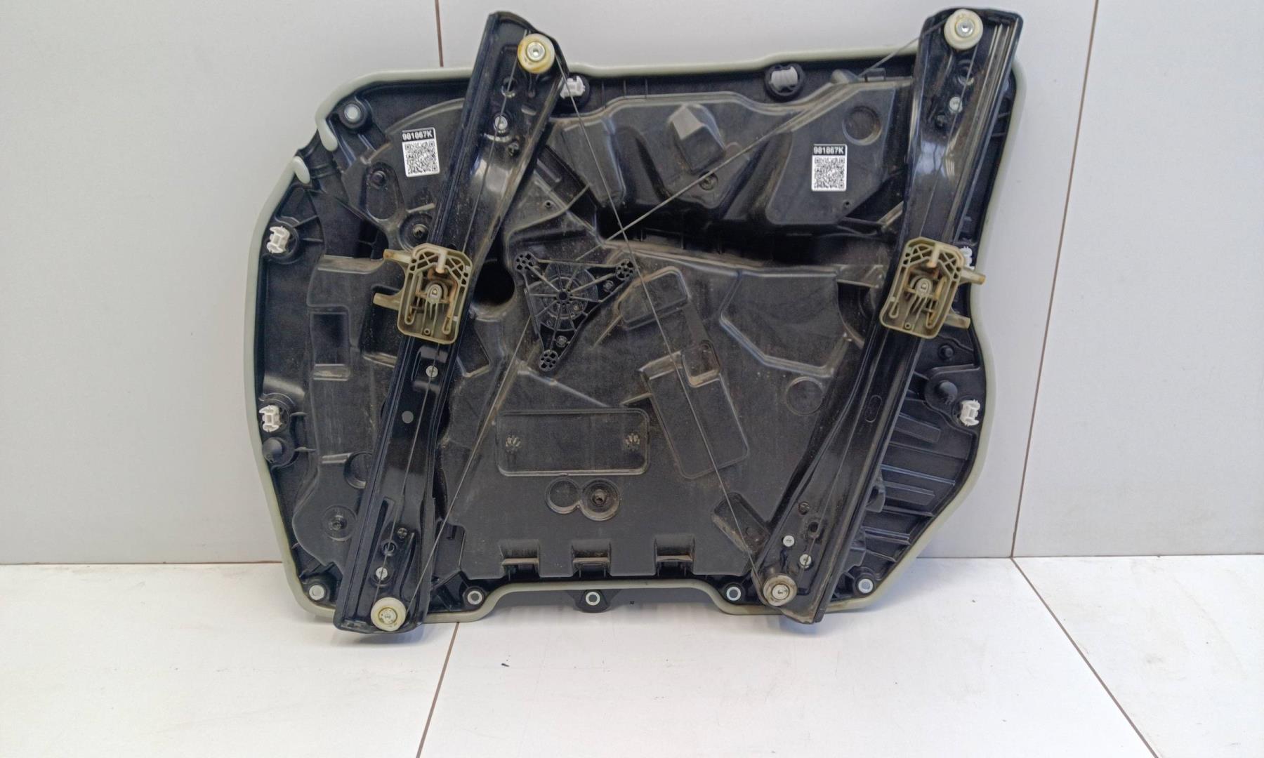 Стеклоподъемник электр. передний левый