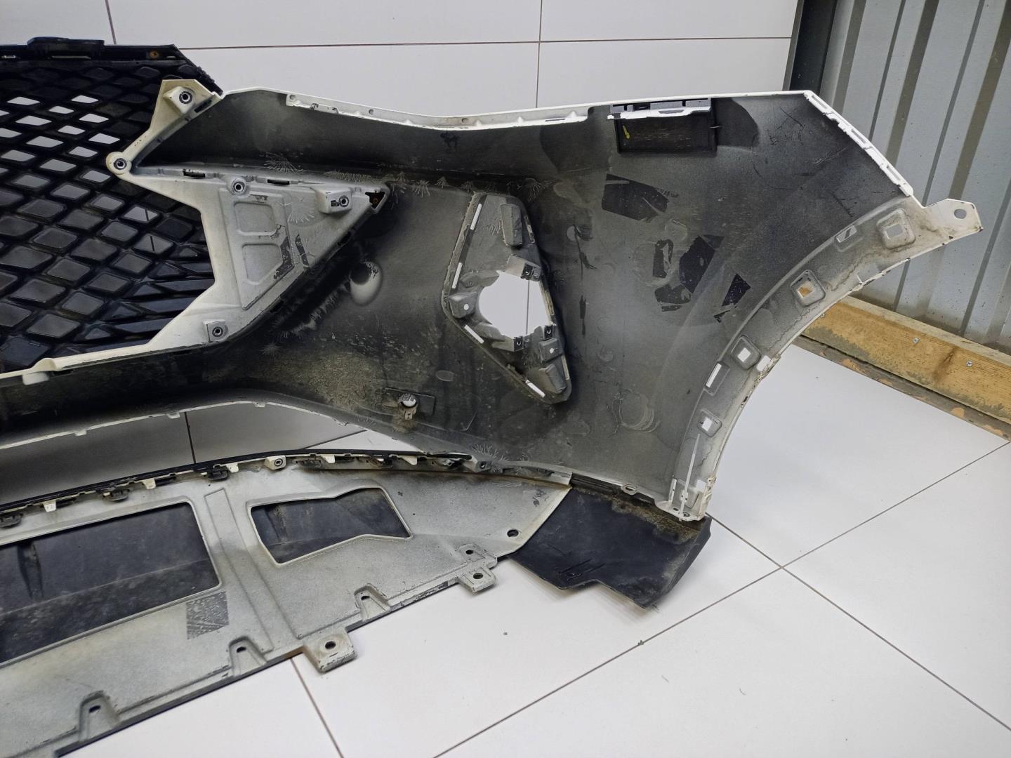 Бампер передний