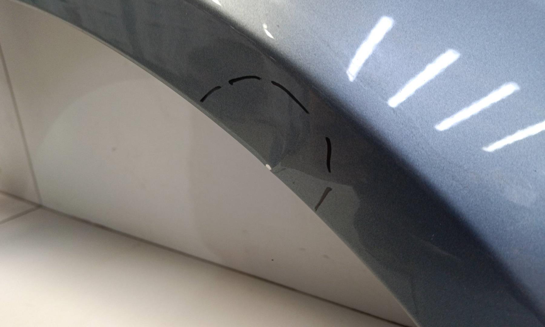 Крыло переднее правое