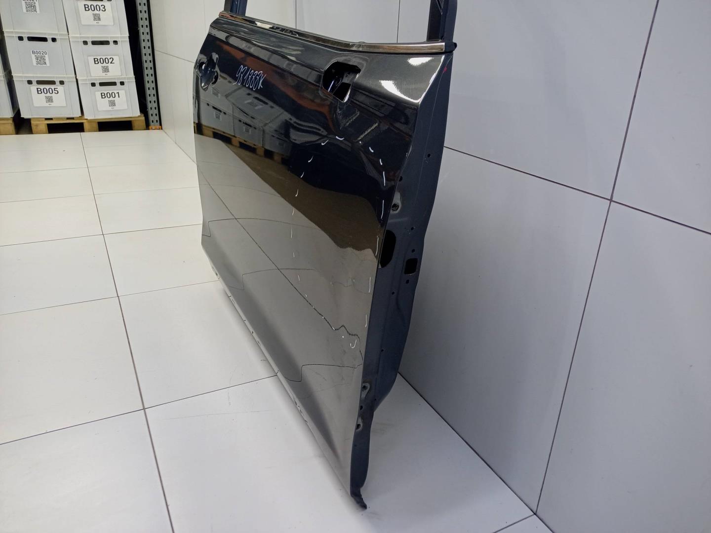 Дверь передняя правая