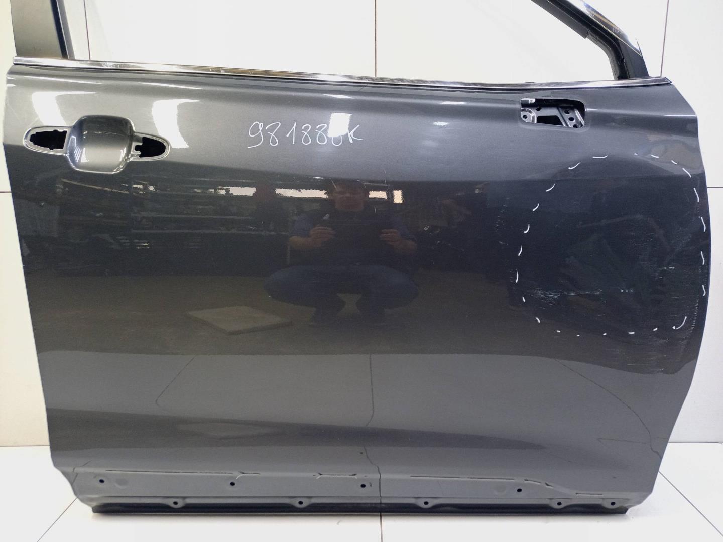 Дверь передняя правая