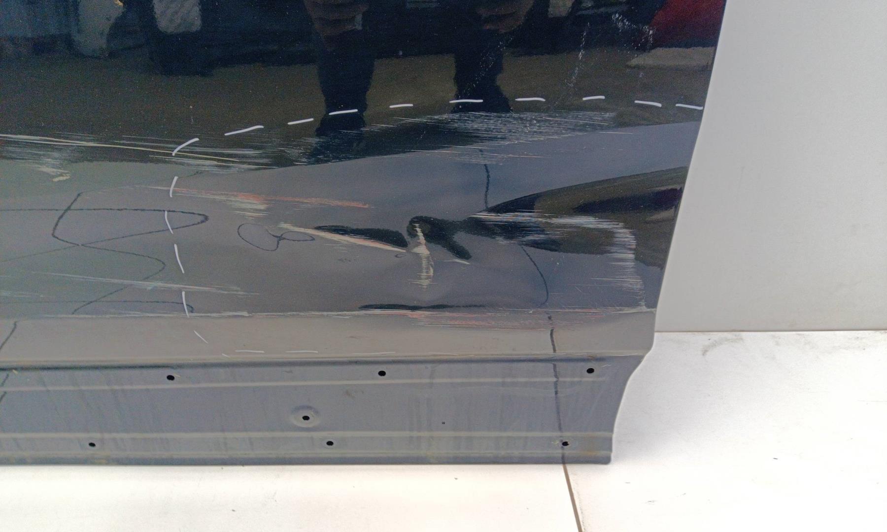 Дверь передняя левая