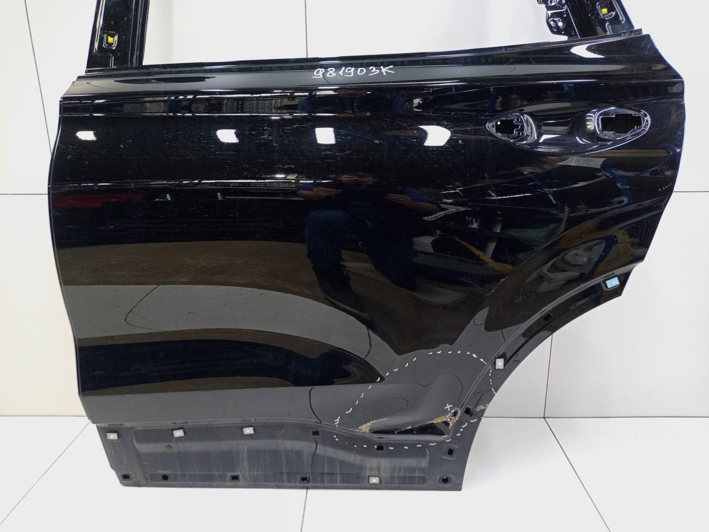 Дверь задняя левая