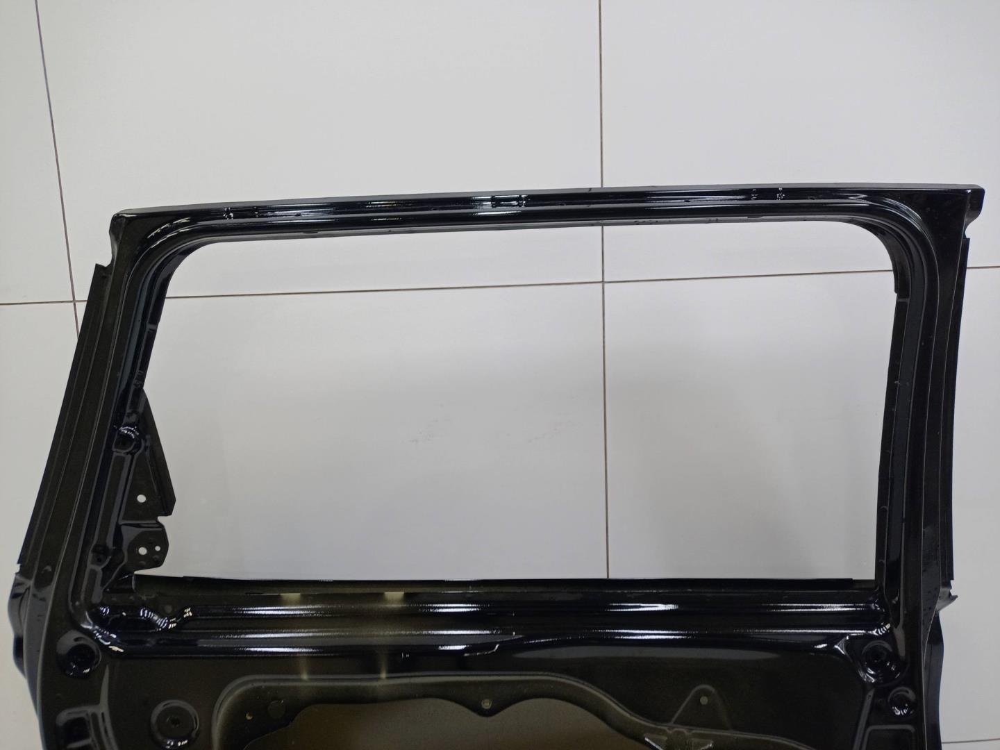 Дверь задняя левая