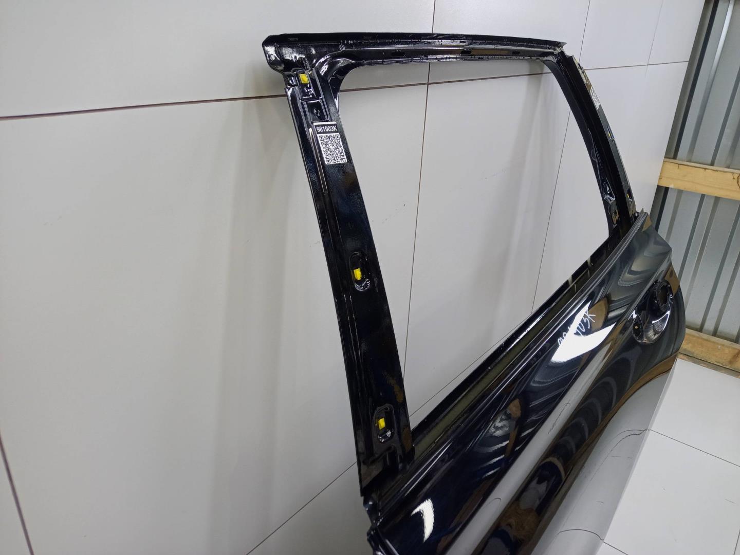 Дверь задняя левая