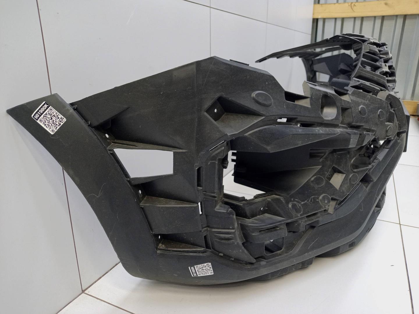 Бампер передний