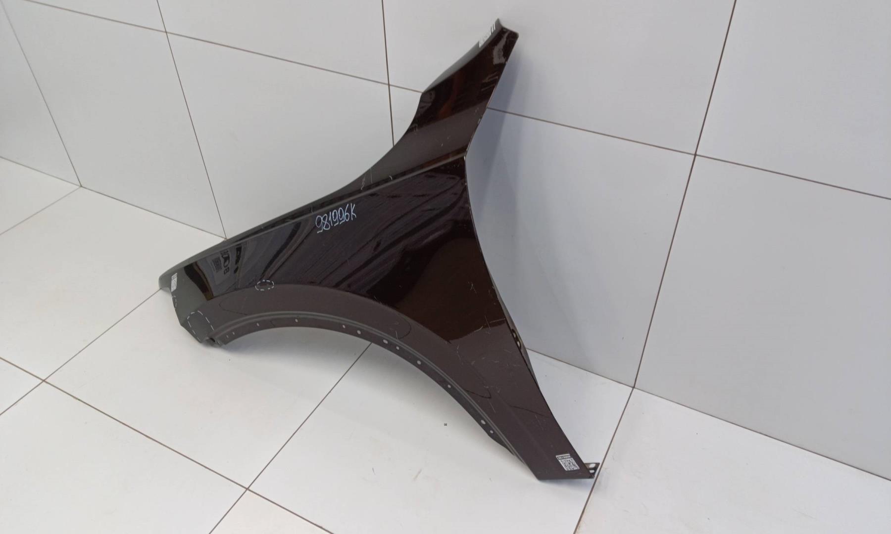 Крыло переднее левое