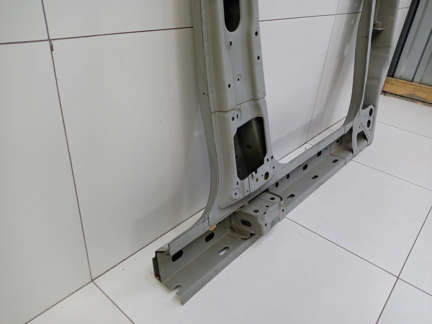 Кузовной элемент