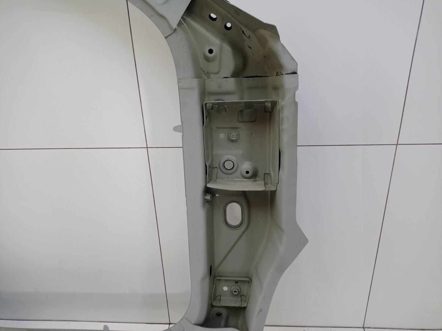 Кузовной элемент