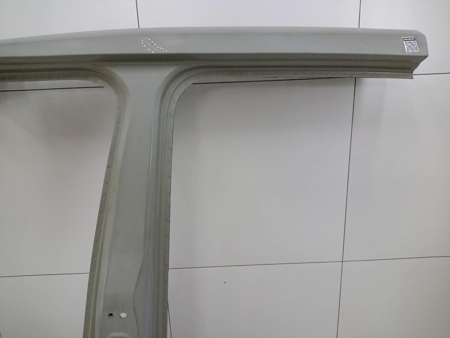 Кузовной элемент