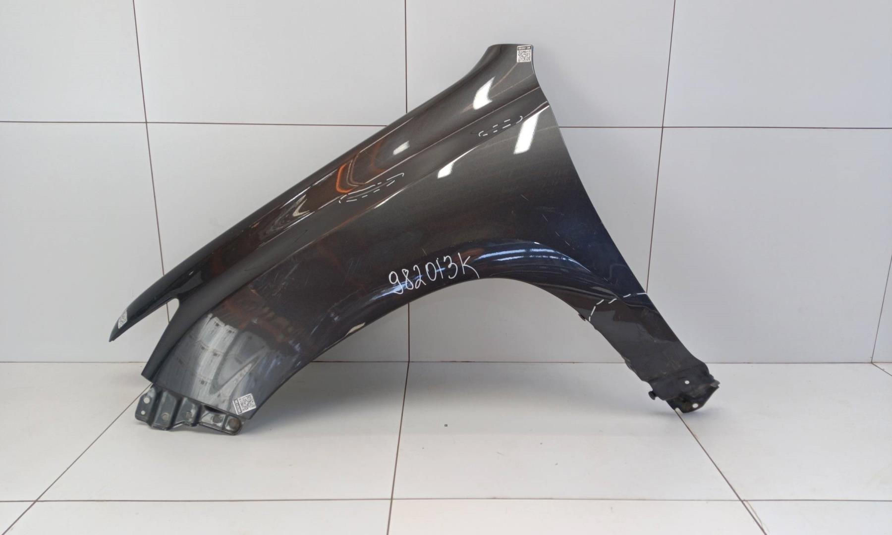 Крыло переднее левое