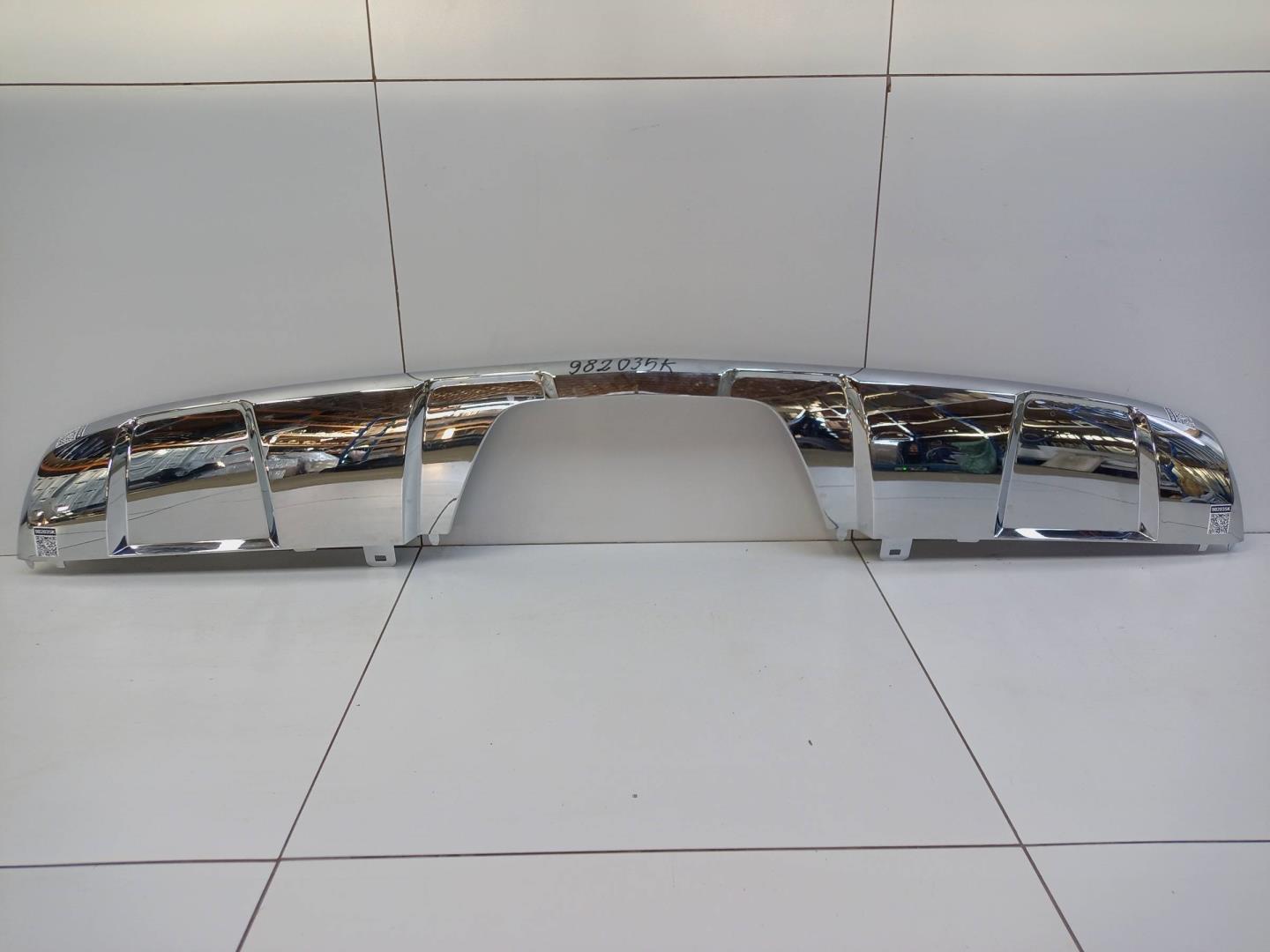 Накладка заднего бампера