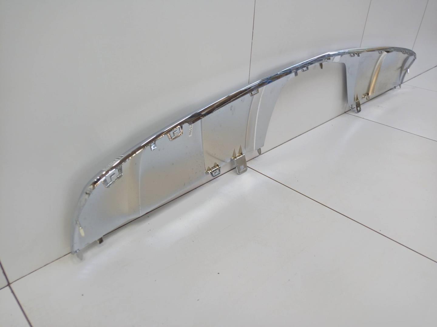 Накладка заднего бампера