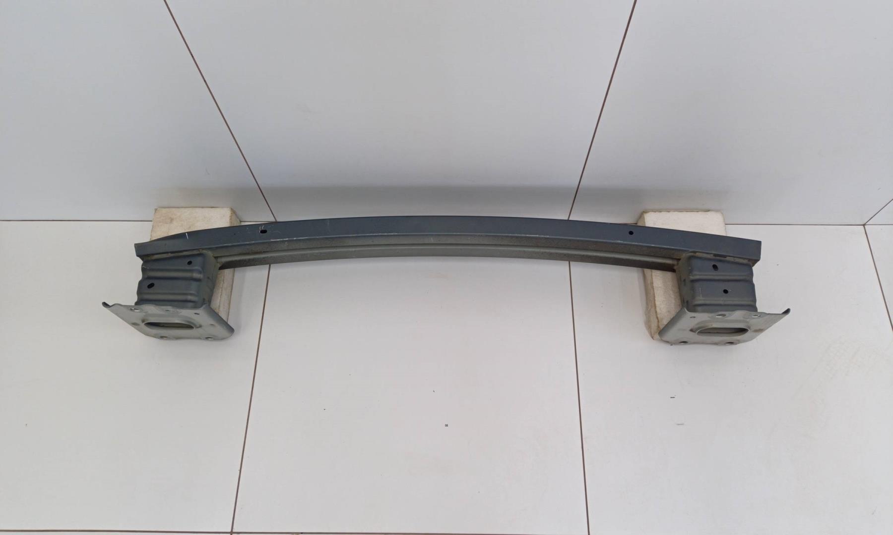 Усилитель заднего бампера