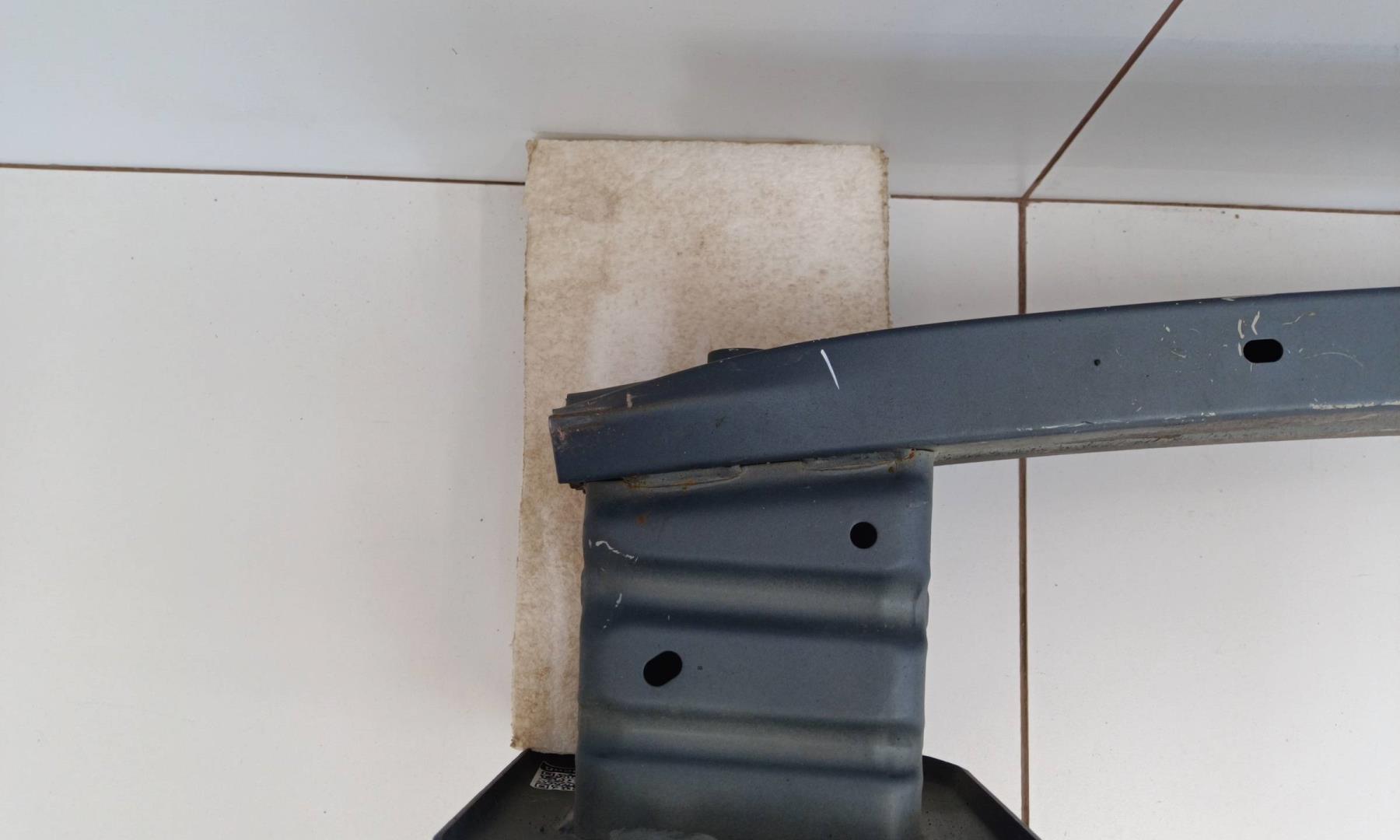 Усилитель заднего бампера