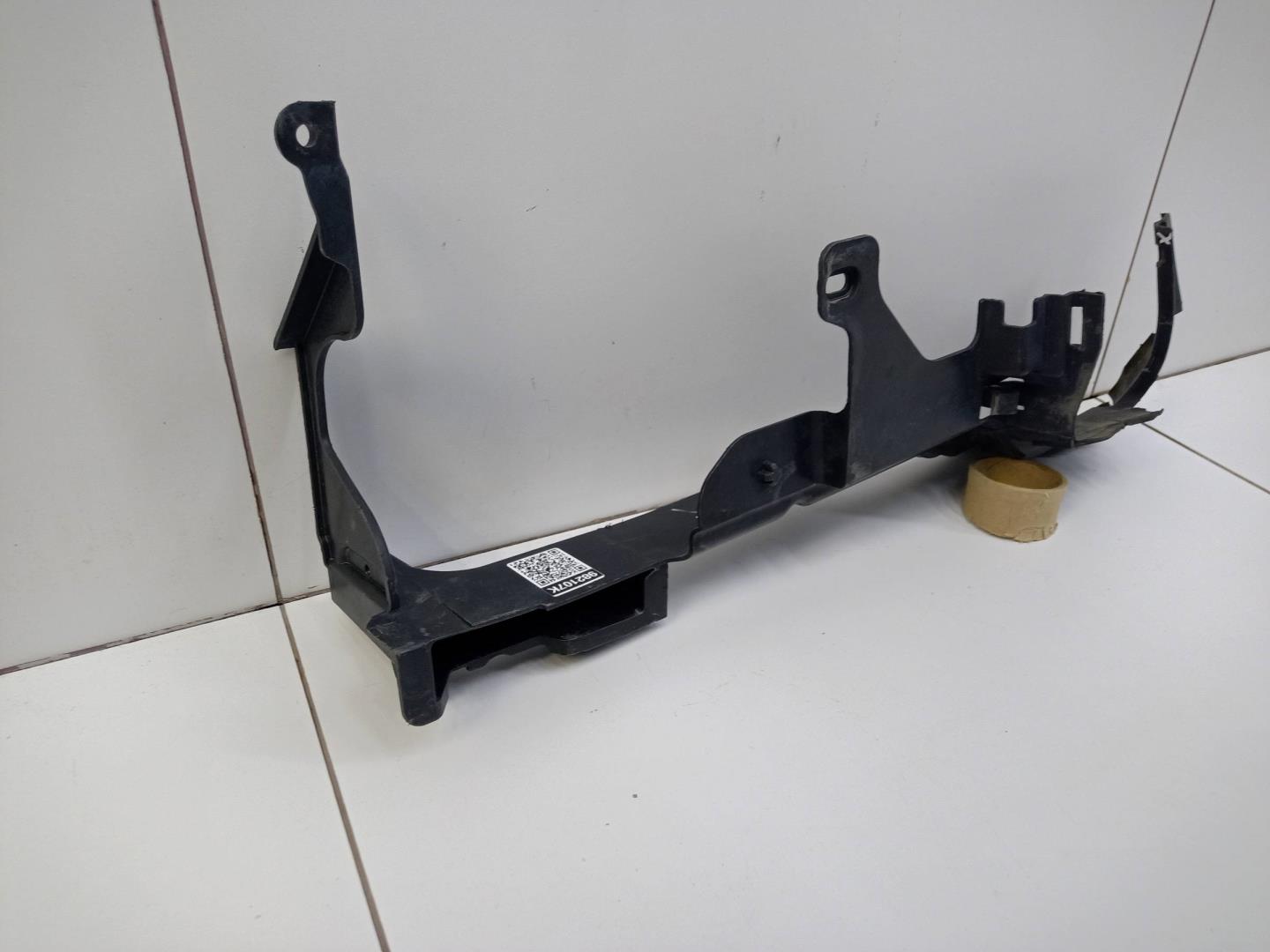 Воздуховод радиатора правый