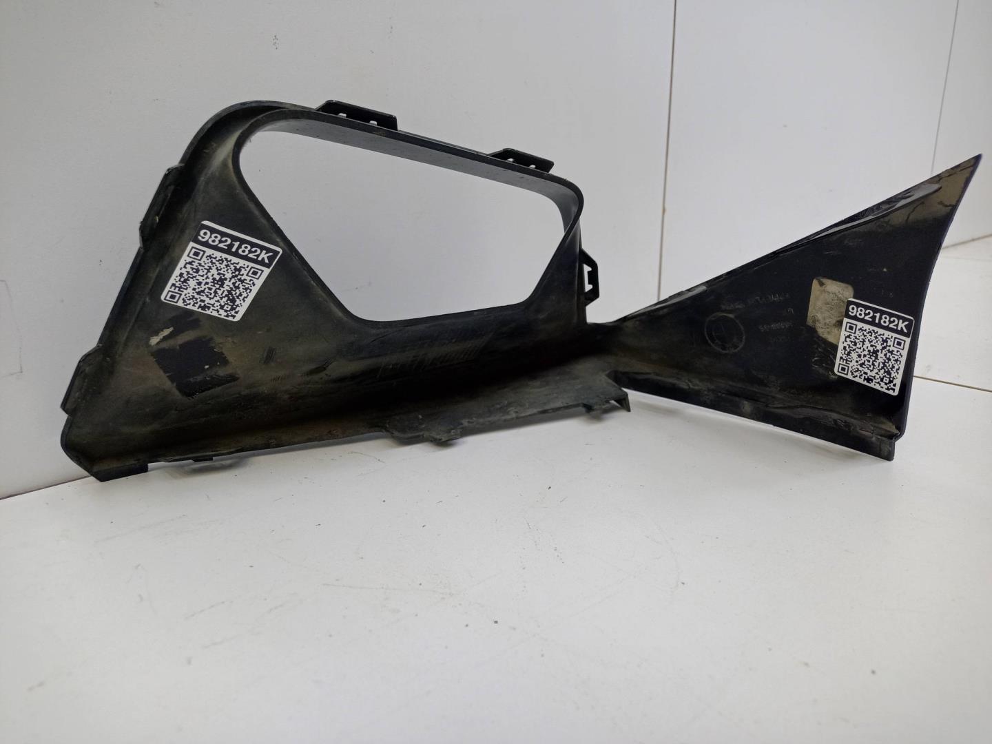 Накладка переднего бампера правая