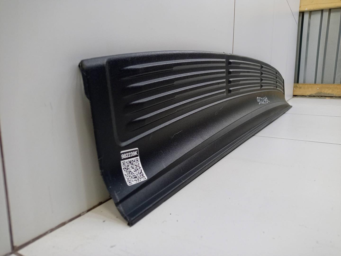 Накладка заднего бампера