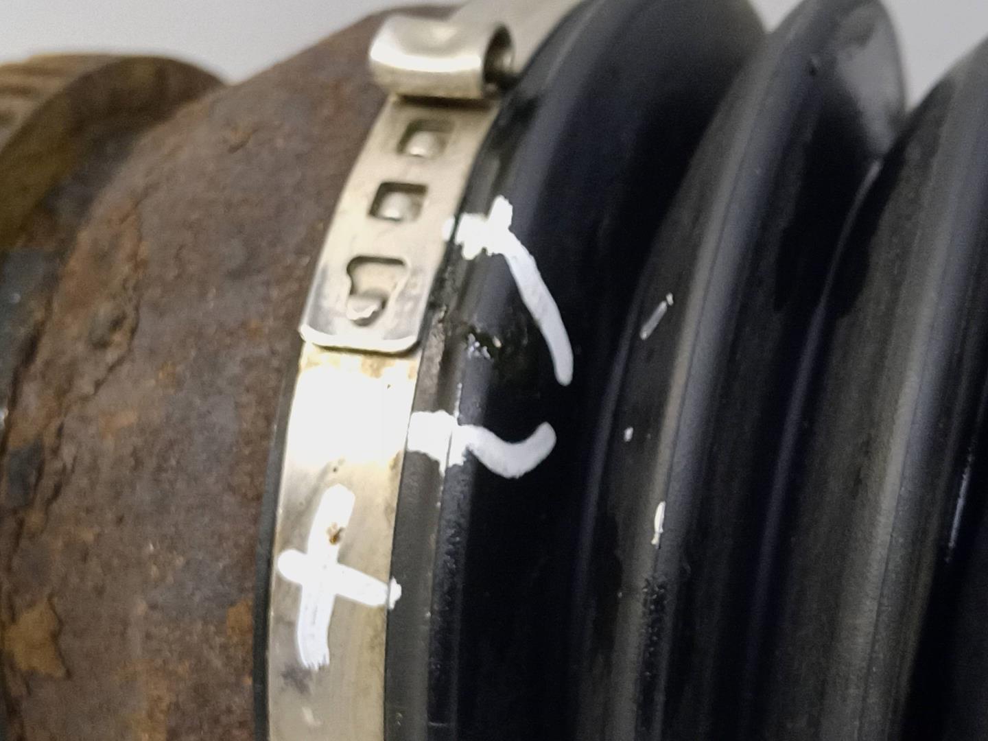 Полуось передняя левая