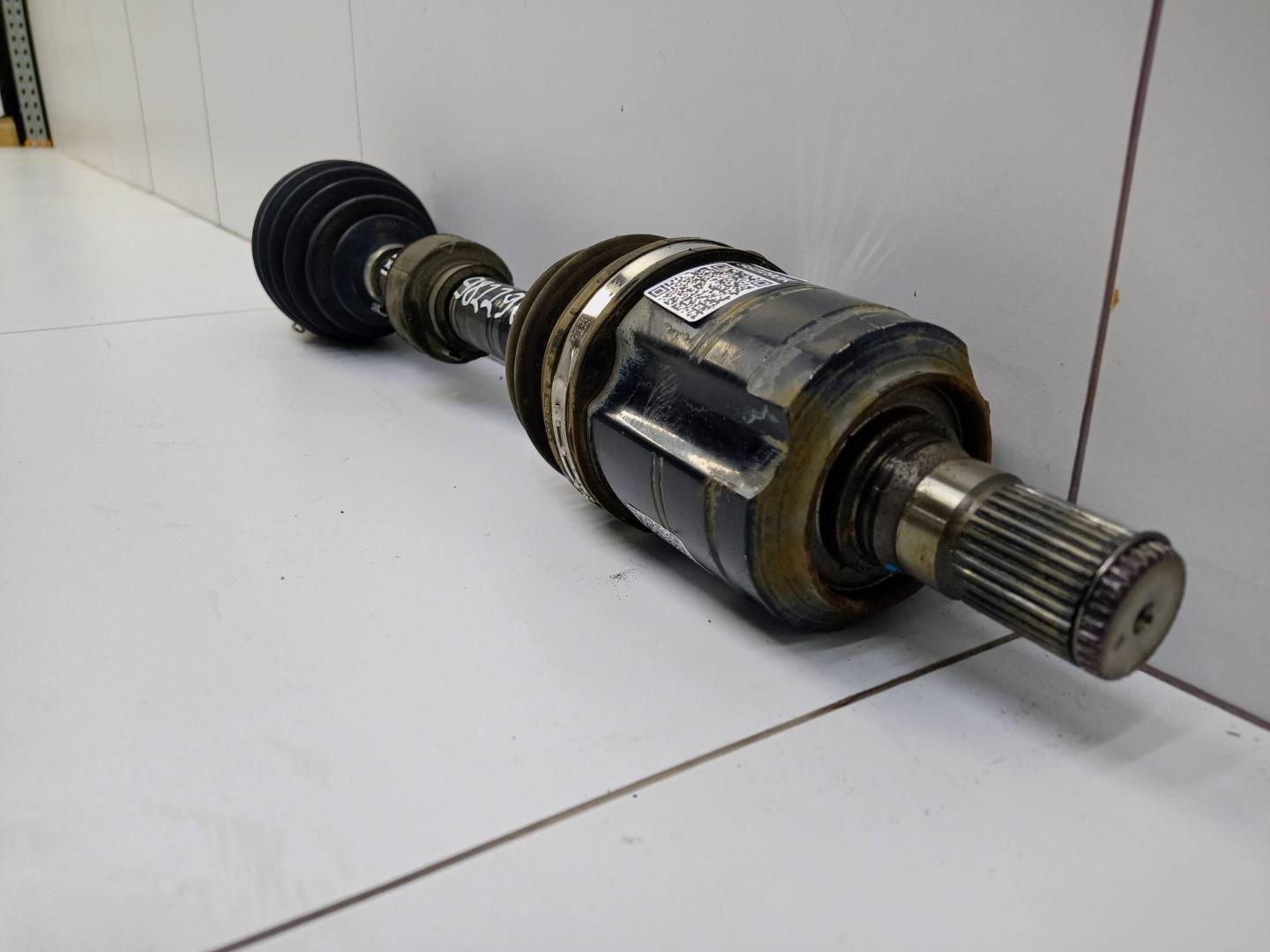 Полуось передняя левая