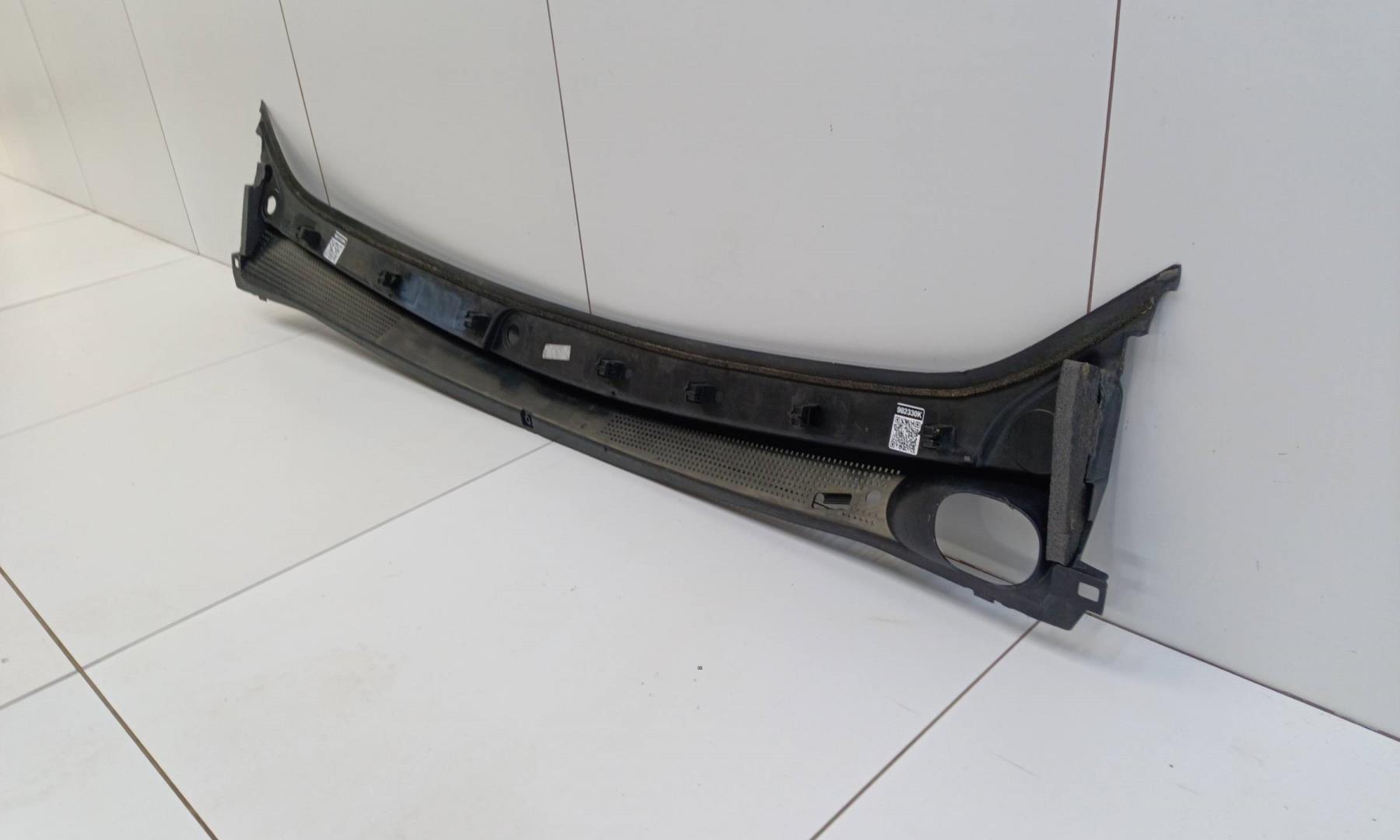 Решетка стеклоочистителей (Жабо)