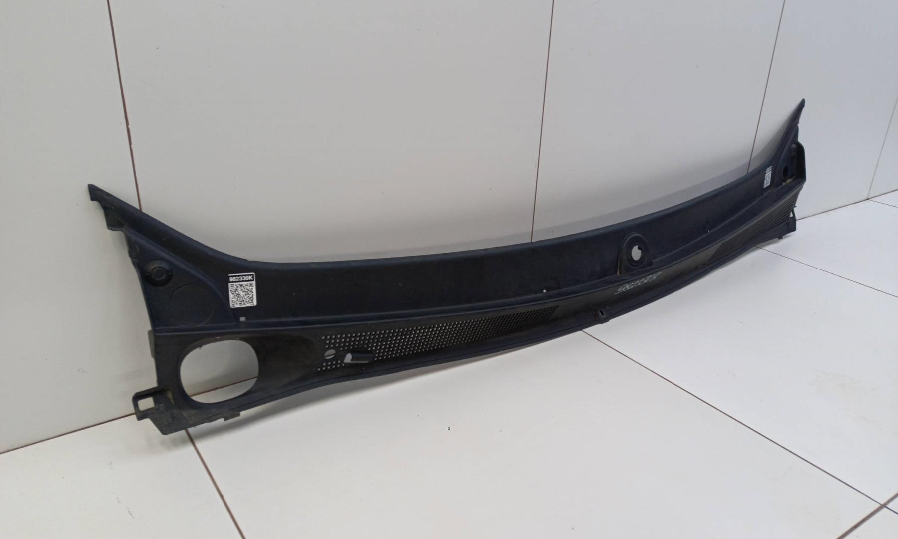 Решетка стеклоочистителей (Жабо)