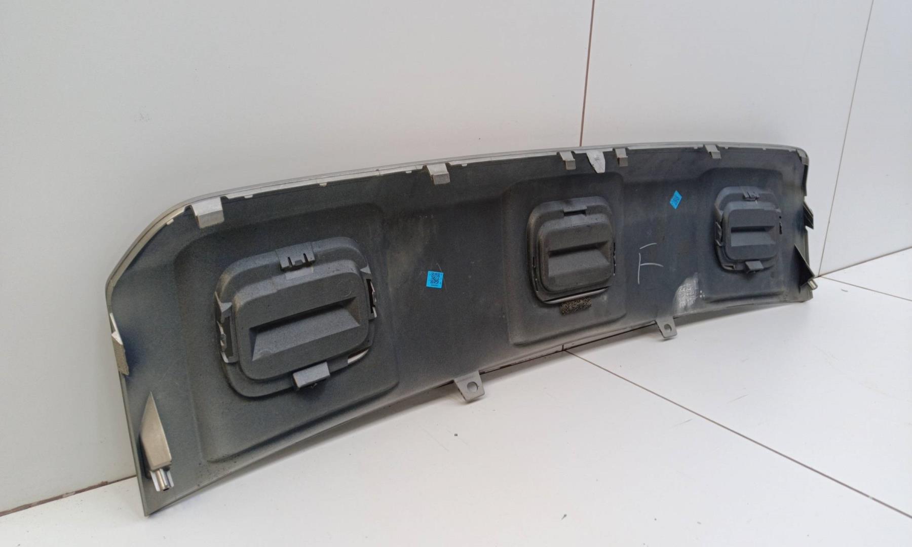 Накладка заднего бампера