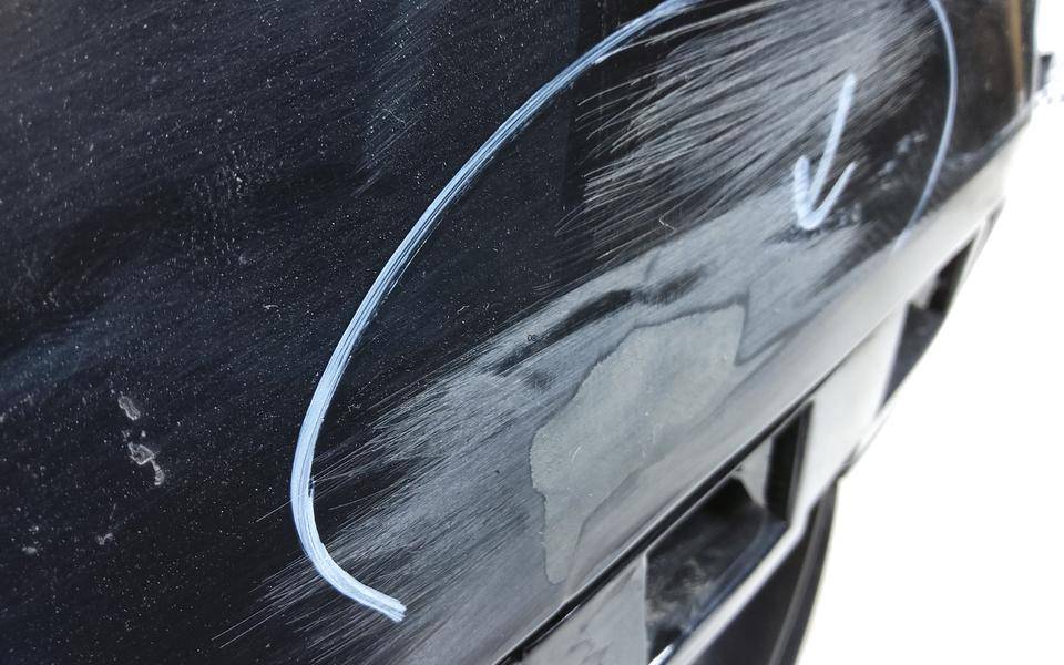 Бампер передний