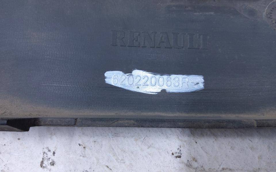 Бампер передний