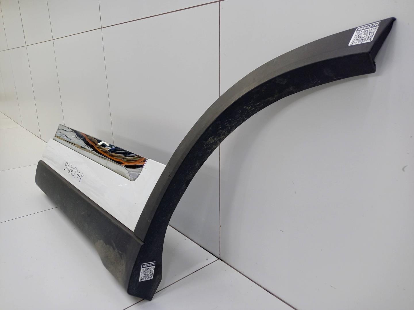 Накладка двери задней левой