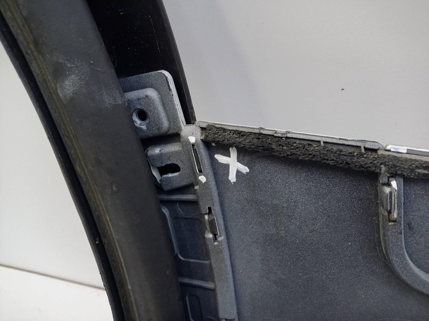 Накладка двери задней левой