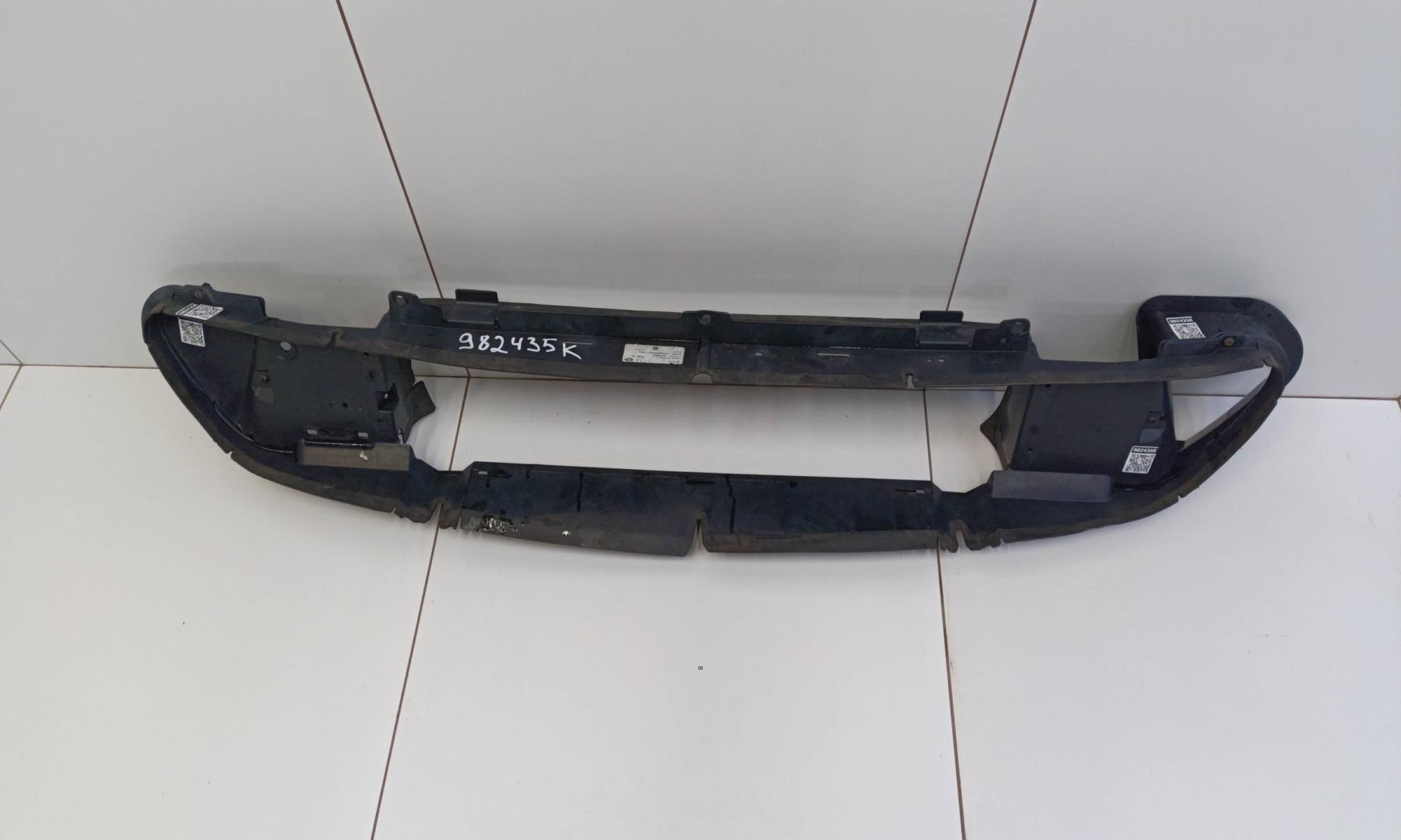 Воздуховод радиатора нижний