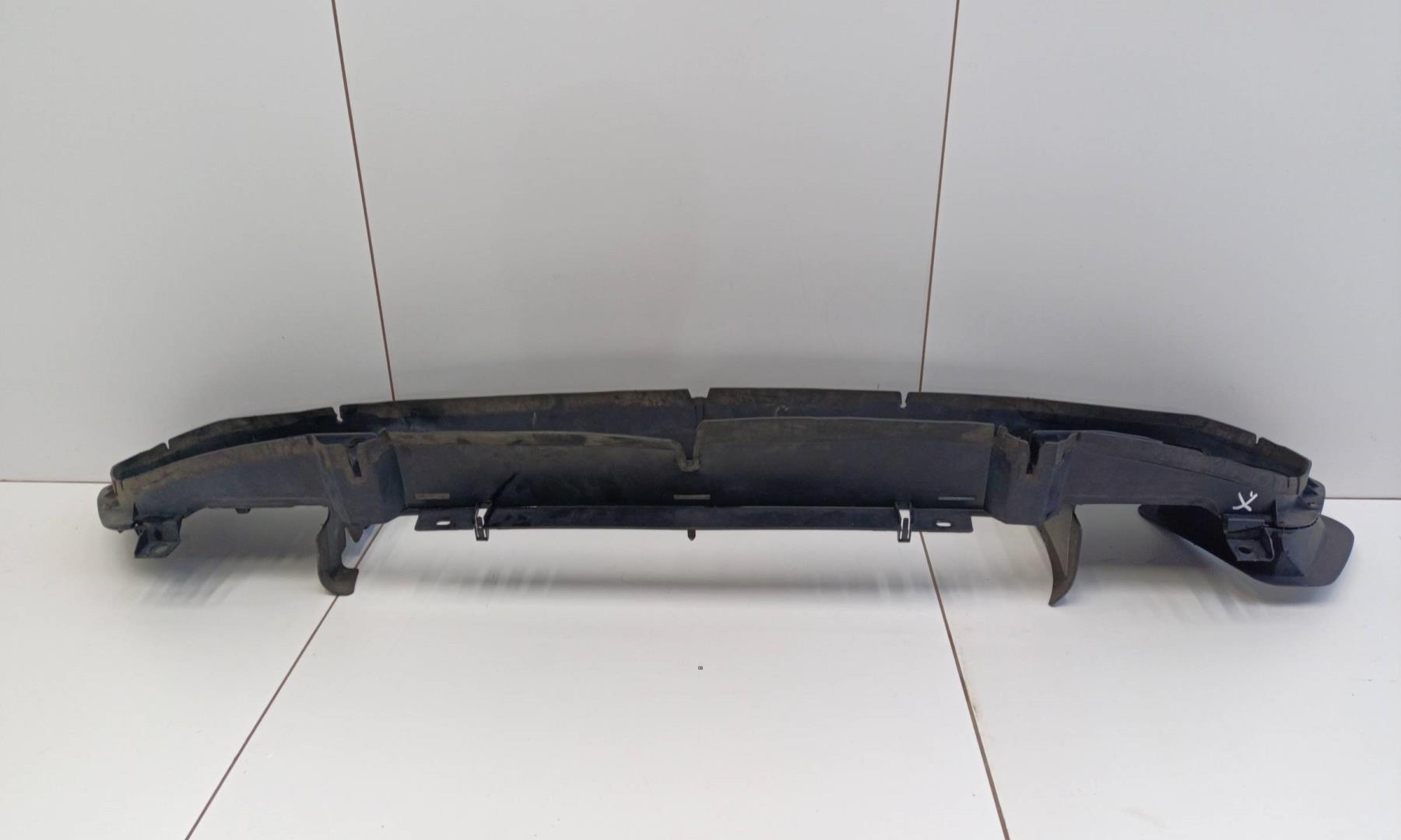 Воздуховод радиатора нижний