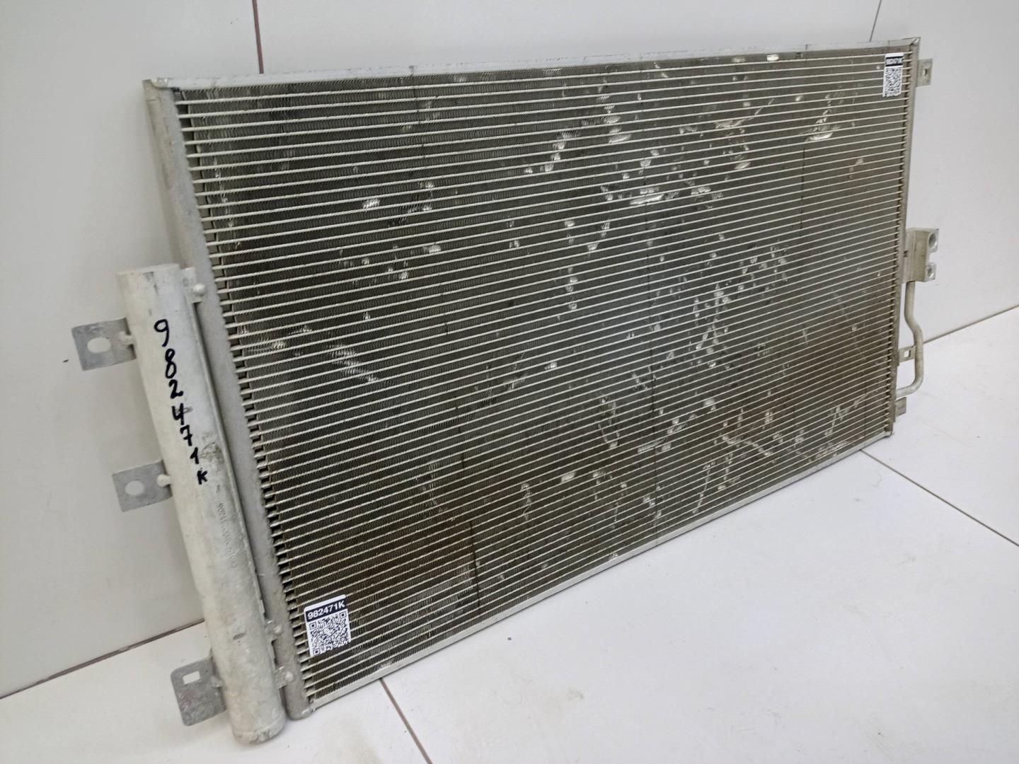 Радиатор кондиционера / конденсер